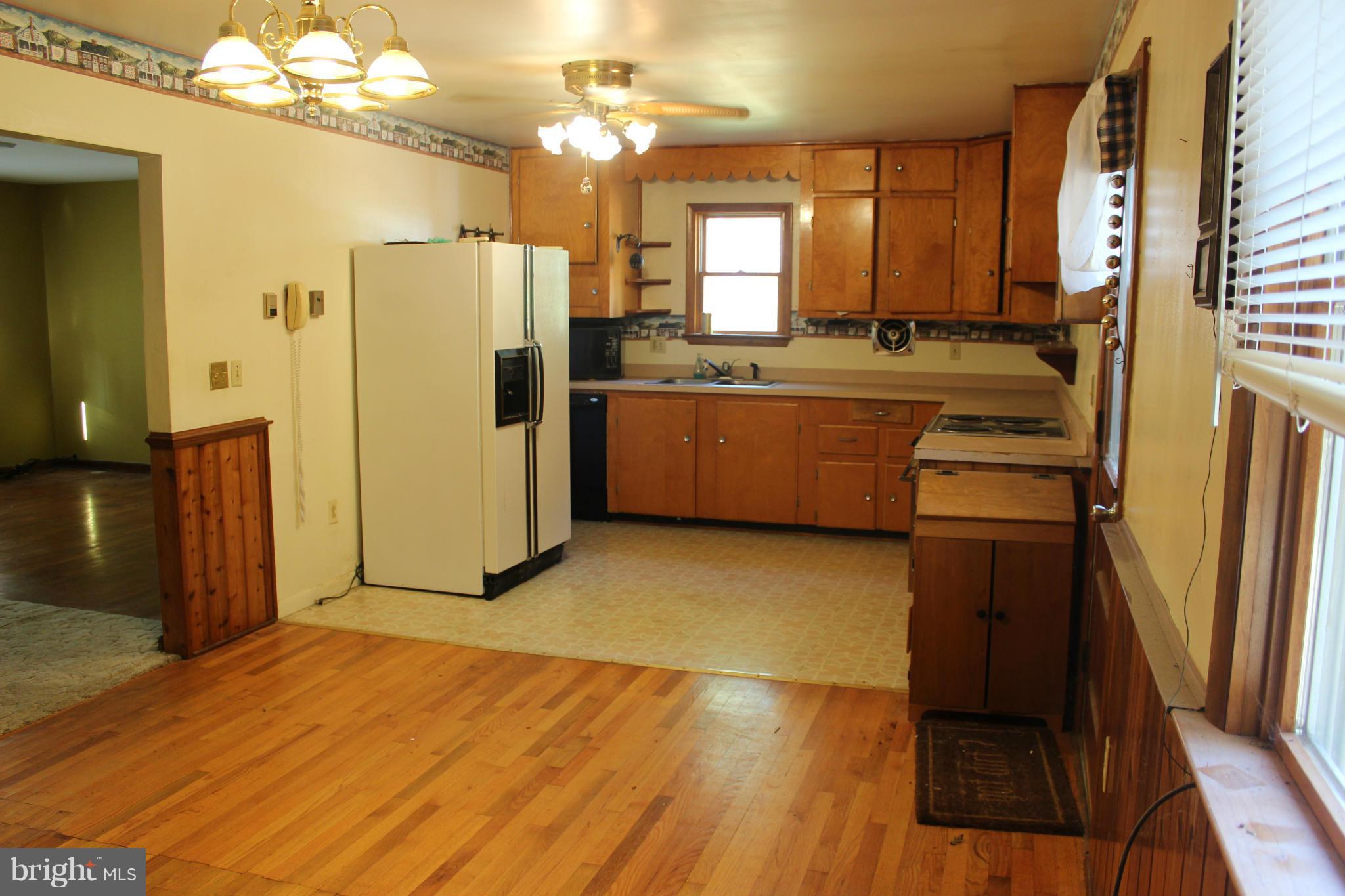 421 Dean Road Centreville, MD 21617 - Photo 7 of 13 Kitchen