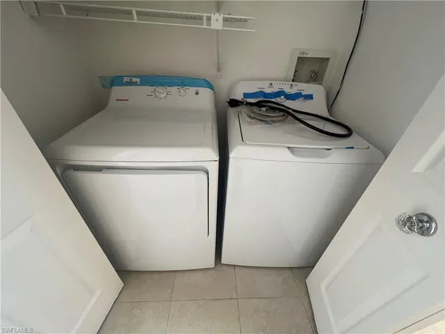 $1,875 | 1275 Wildwood Lakes Boulevard, Unit 202, Naples, FL 34104