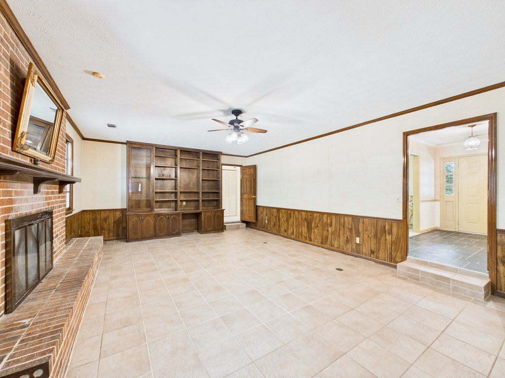 233 Ga Highway Fortson, GA 31808 - Photo 16 of 74 Family Room