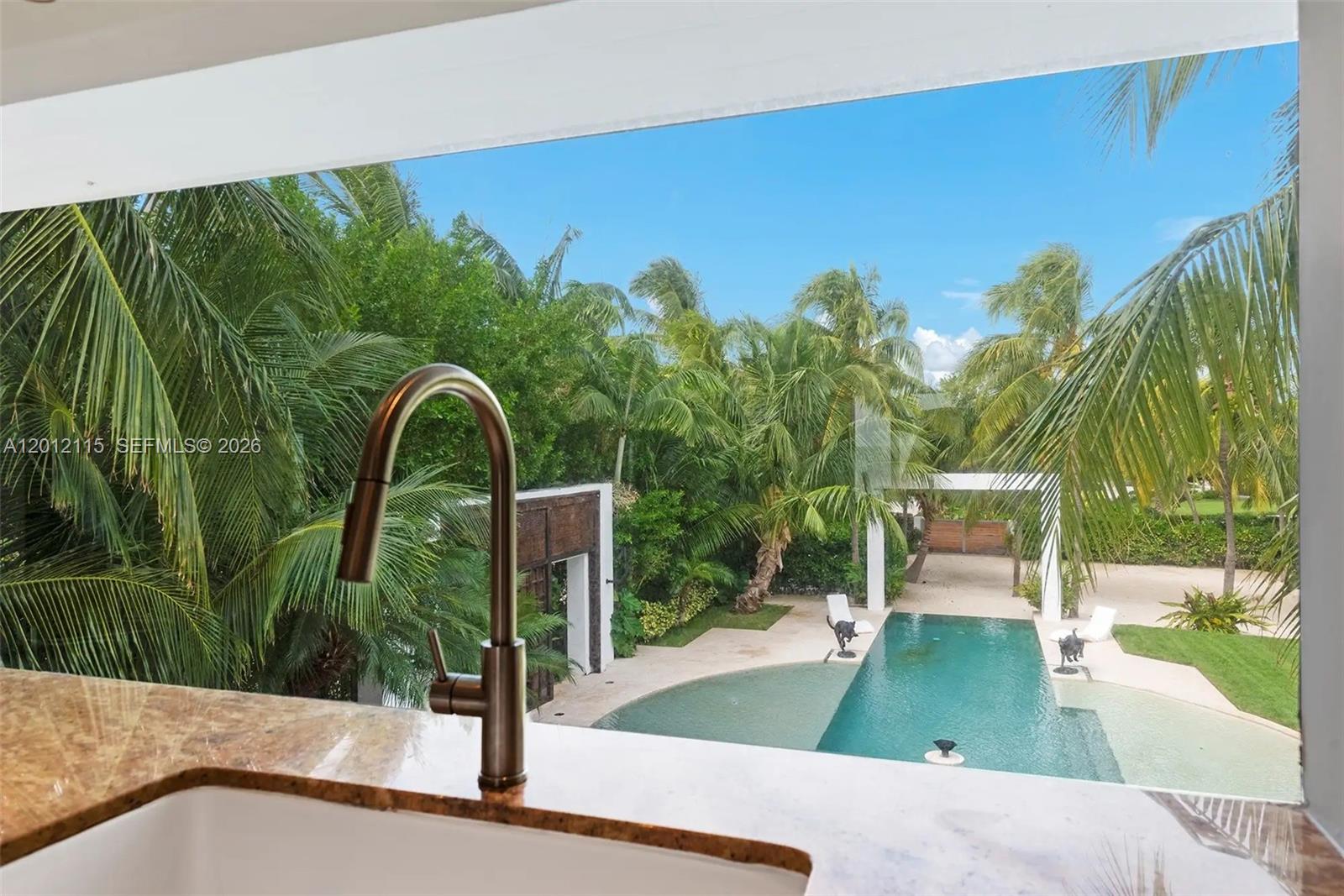 60 Ocean Front Drive Key Largo, FL 33037 - Photo 16 of 85