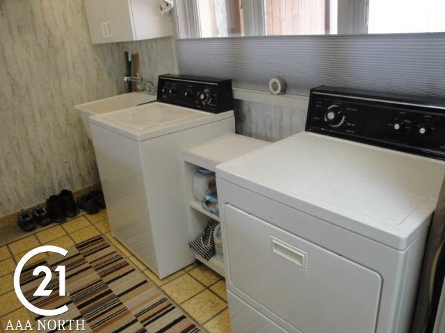 5777 Rochester Road Dryden, MI 48428 - Photo 13 of 55 31378221-12.JPG