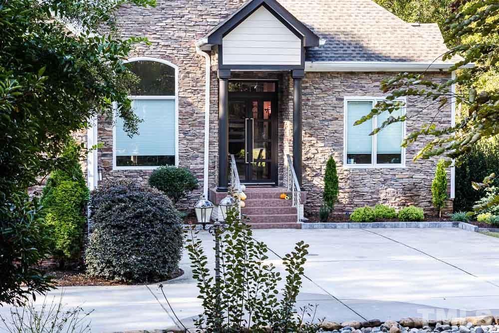 11437 John Allen Road Raleigh, NC 27614 - Photo 4 of 50 a front view of a house