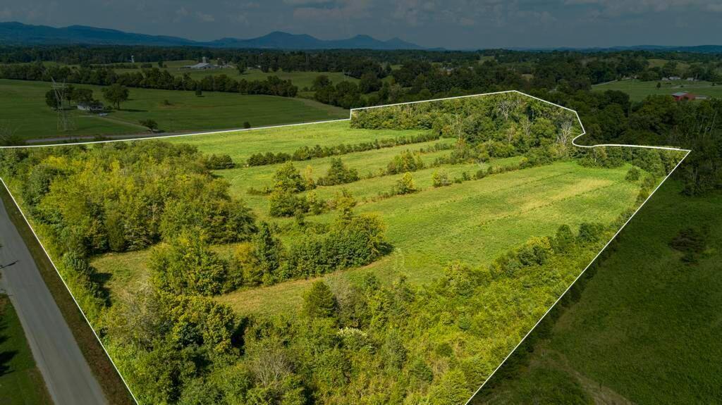 2154 Carters Valley Road Greeneville, TN 37745 - Photo 4 of 21 carters valley 4