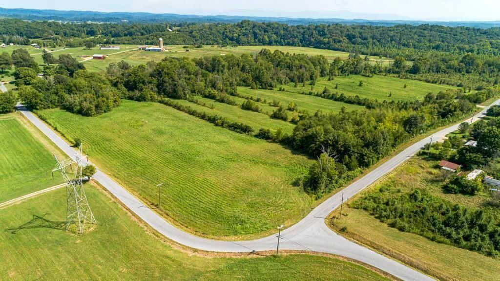 2154 Carters Valley Road Greeneville, TN 37745 - Photo 9 of 21 carters valley 10