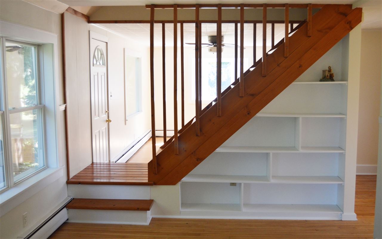 8082 South Maple City Road Maple City, MI 49664 - Photo 14 of 28 1806513-14.JPG