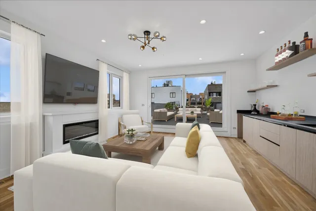 $2,599,000 | 1325 North Artesian Avenue, Chicago, IL 60622