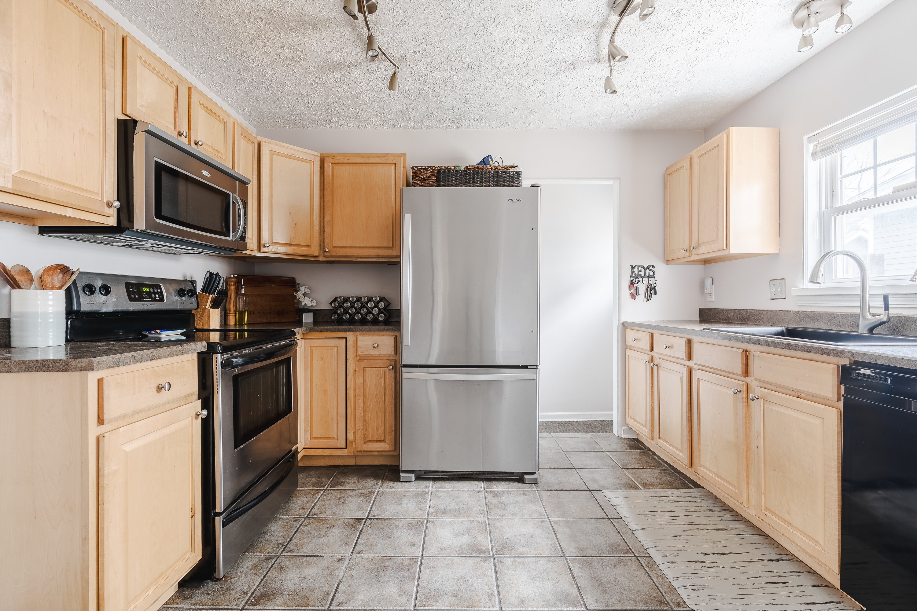 264 Blue Ridge Road Indianapolis, IN 46208 - Photo 17 of 44