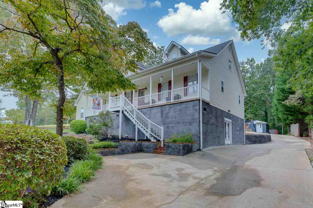 354 Adger Road Easley, SC 29642 - Photo 2 of 36