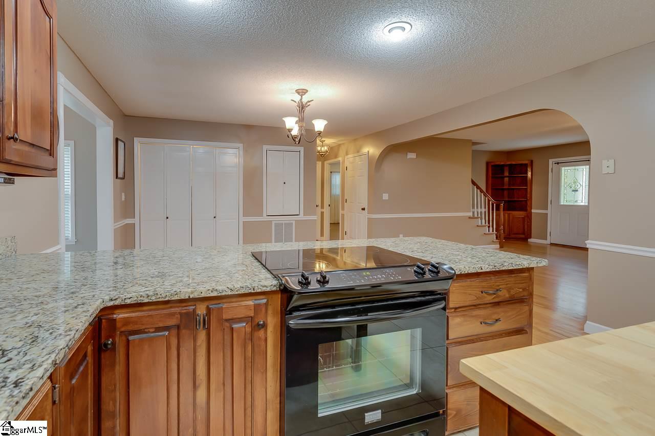 354 Adger Road Easley, SC 29642 - Photo 12 of 36