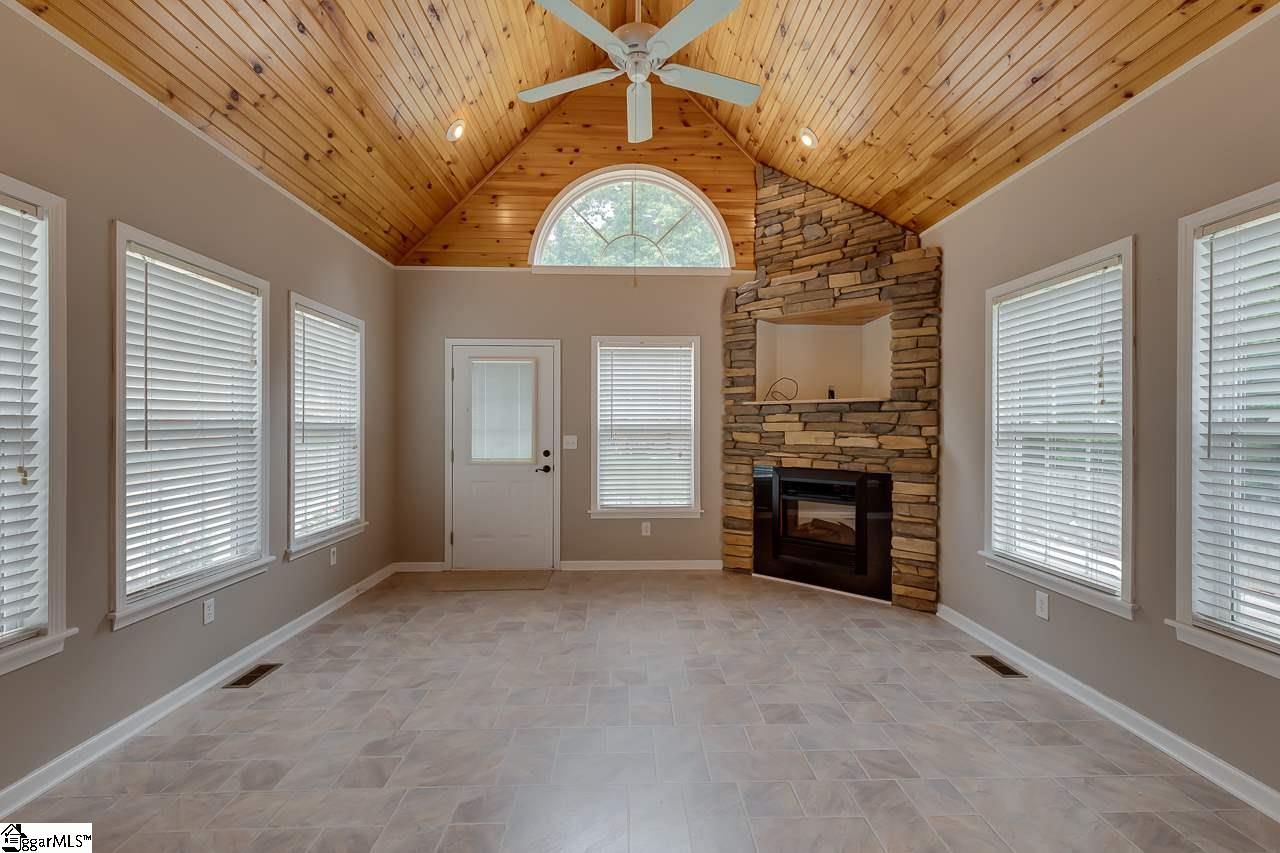 354 Adger Road Easley, SC 29642 - Photo 14 of 36