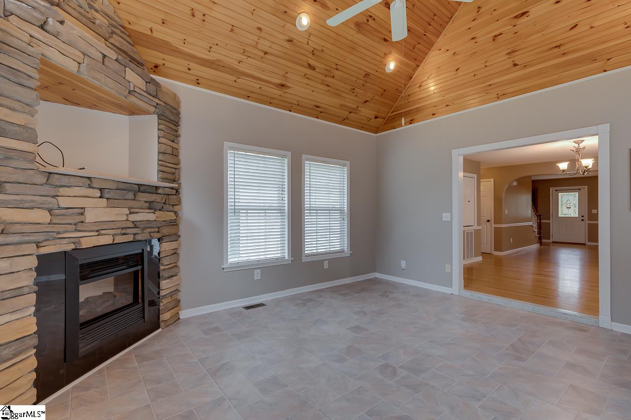 354 Adger Road Easley, SC 29642 - Photo 15 of 36