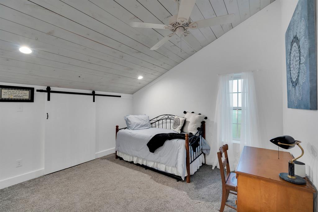 930 Pigg Road Waxahachie, TX 75165 - Photo 34 of 40 Upstairs