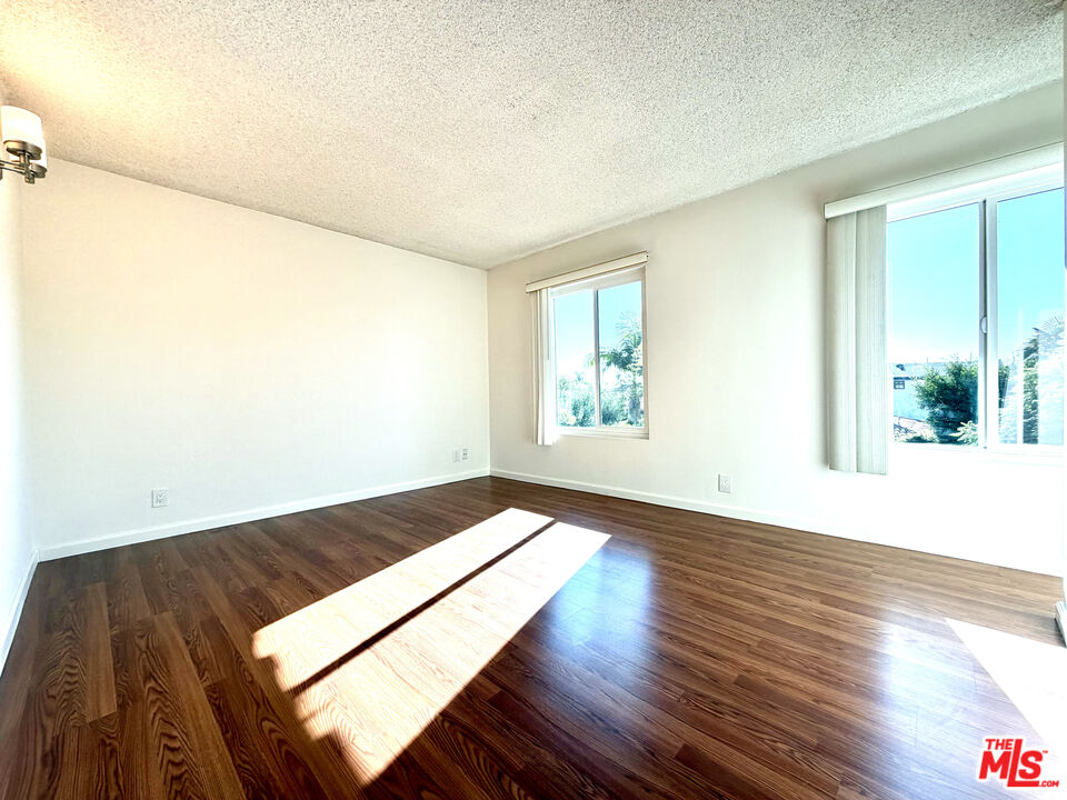 9157 Alcott Street, Unit 4 Los Angeles, CA 90035 - Photo 8 of 12