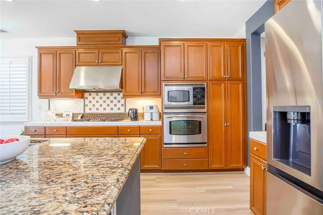 a view of a hallway with elevator