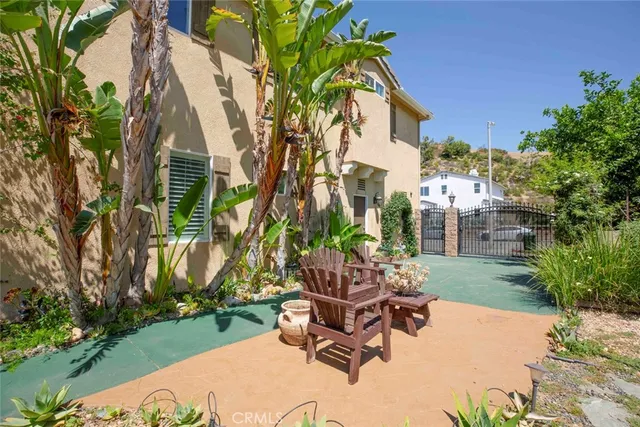 $1,699,000 | 10266 Horse Haven Street, Sun Valley, CA 91352