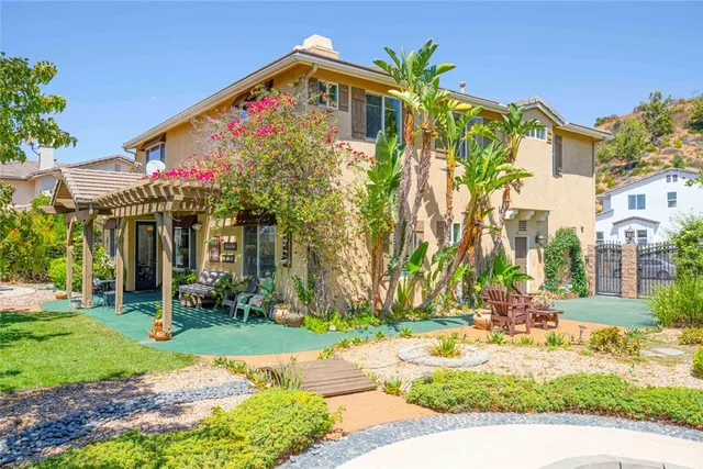 $1,699,000 | 10266 Horse Haven Street, Sun Valley, CA 91352