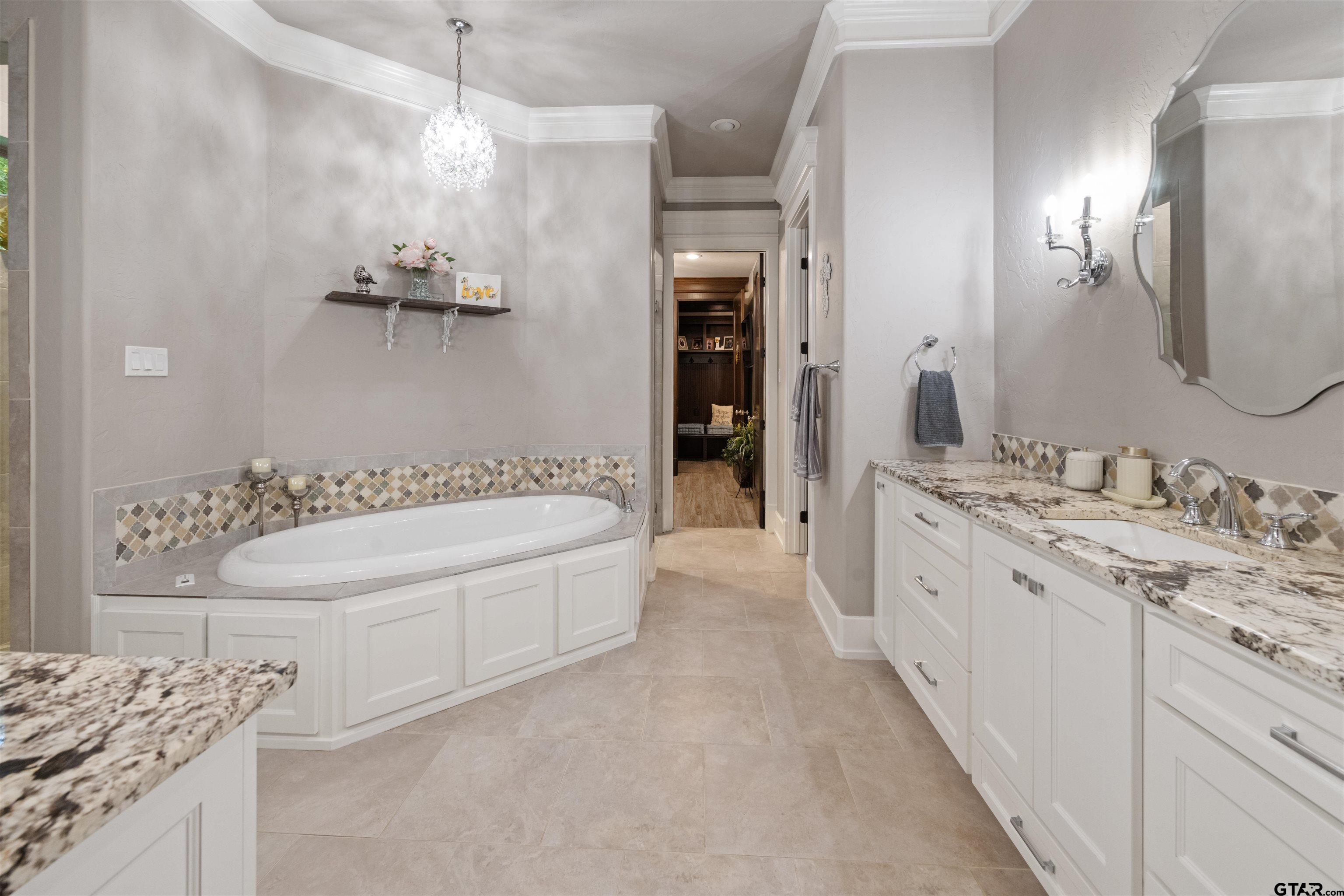 4002 Shadow Ridge Lane Longview, TX 75605 - Photo 13 of 30 Gallery Image 13