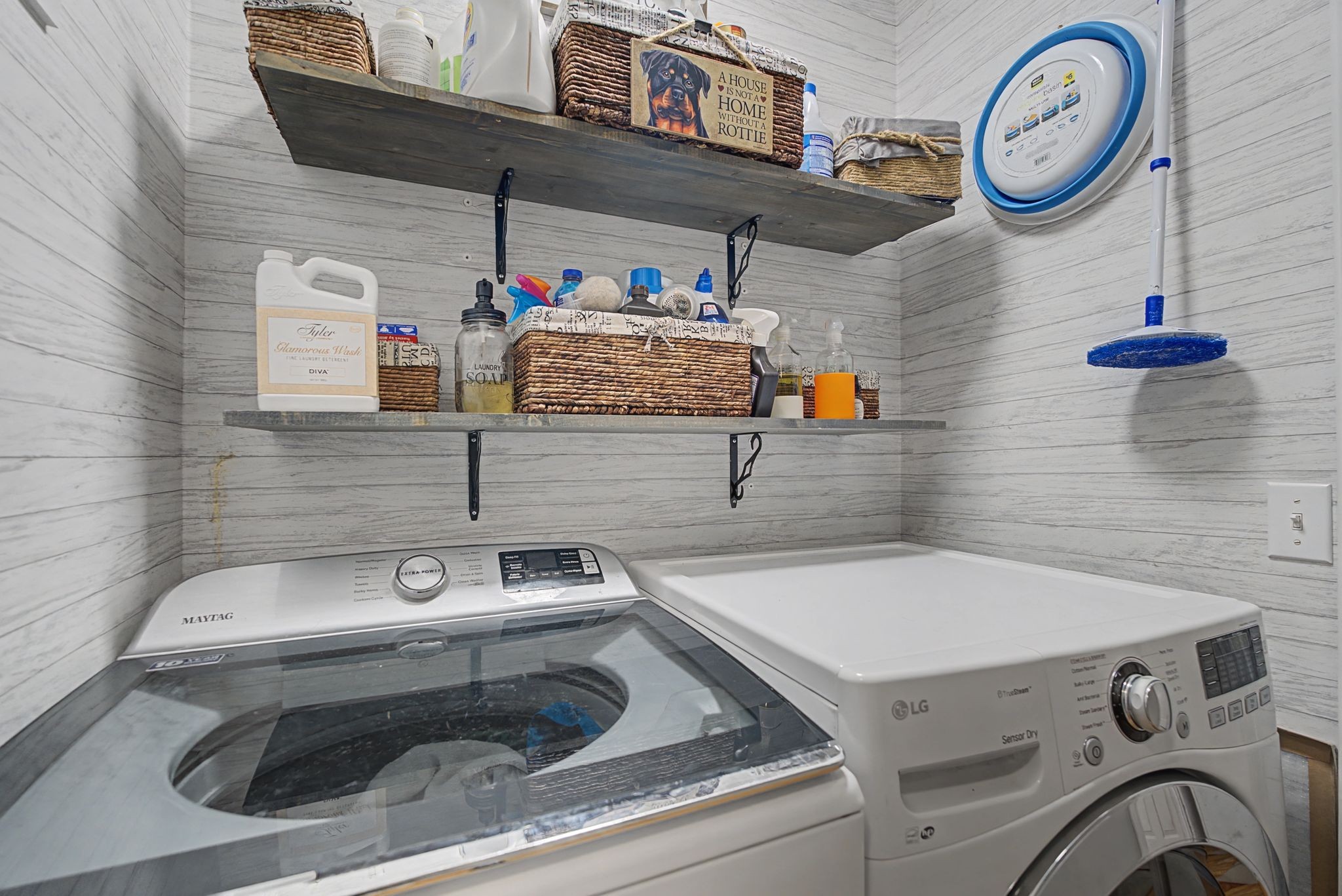 48 Fox Run Lane Carthage, TN 37030 - Photo 32 of 38 a utility room with dryer and washer