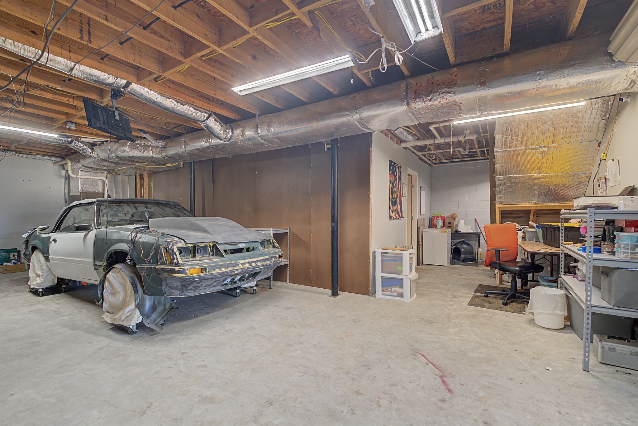 48 Fox Run Lane Carthage, TN 37030 - Photo 35 of 38 a car parked in a garage