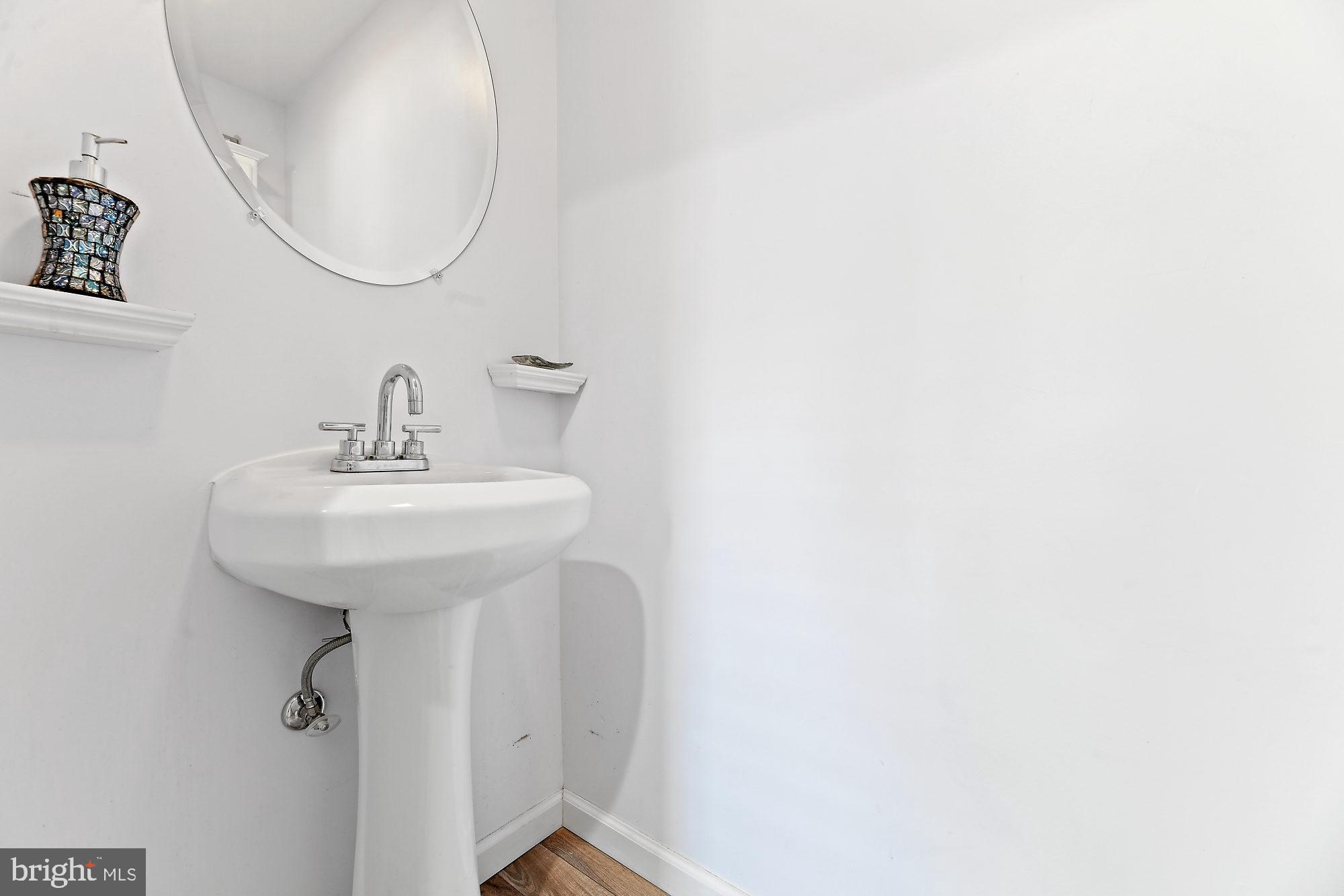 8161 Mid Haven Road Baltimore, MD 21222 - Photo 14 of 28