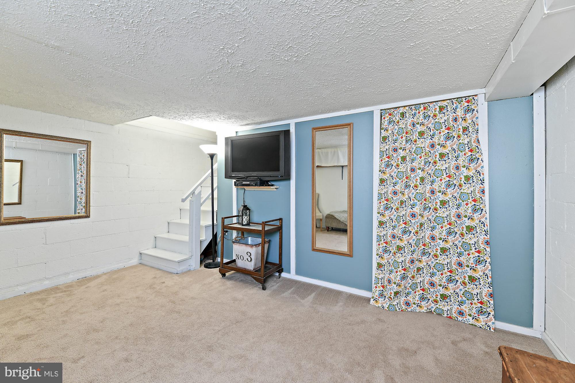 8161 Mid Haven Road Baltimore, MD 21222 - Photo 22 of 28