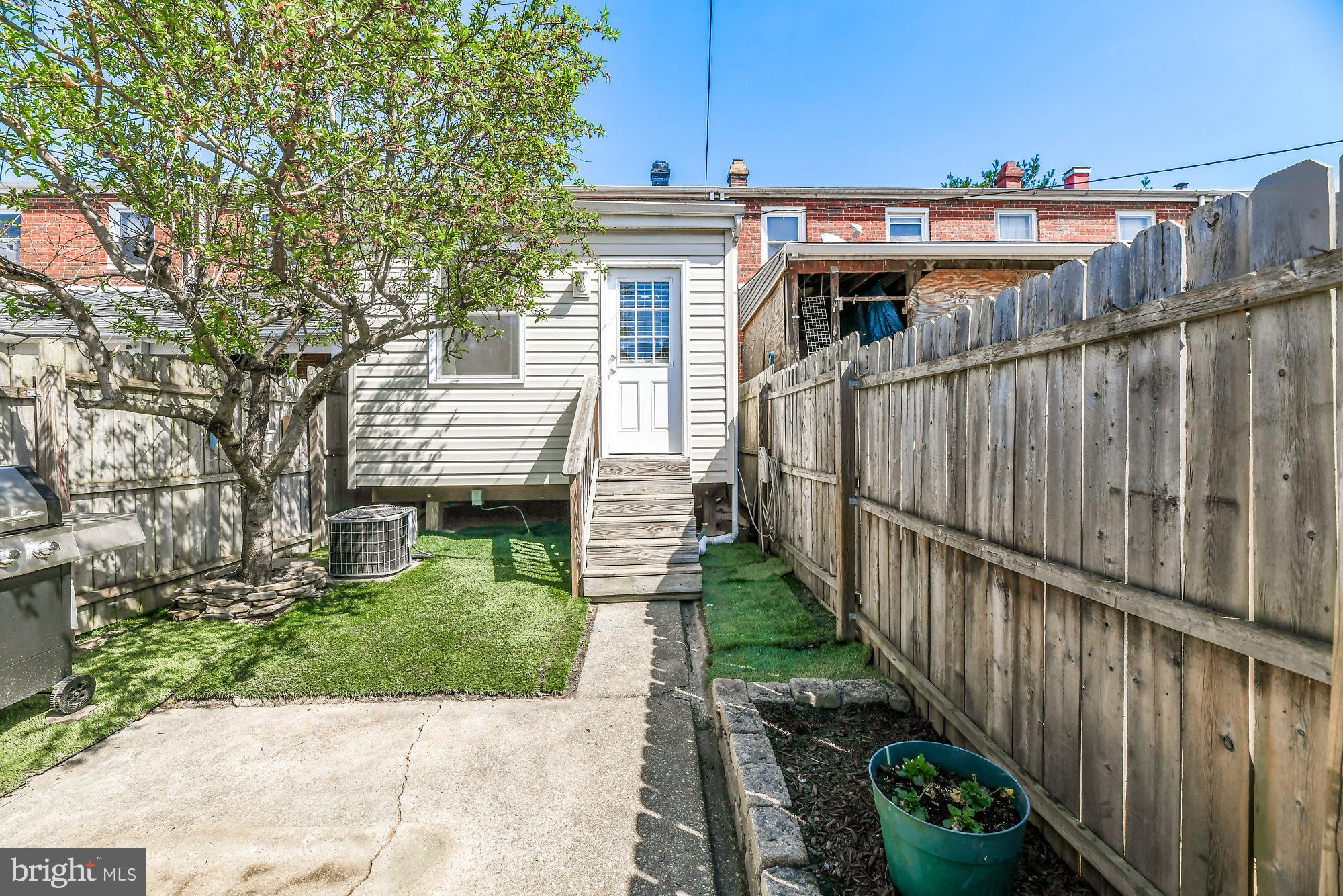 8161 Mid Haven Road Baltimore, MD 21222 - Photo 25 of 28