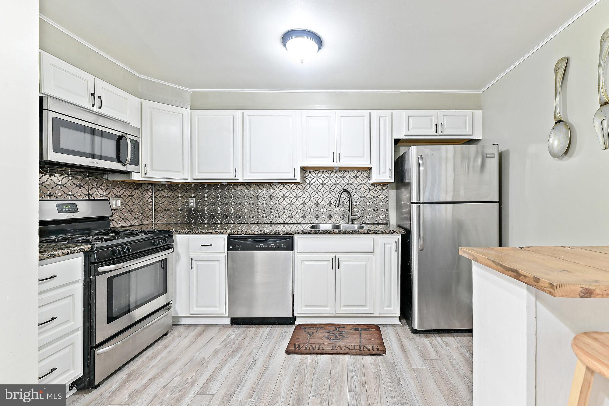 8161 Mid Haven Road Baltimore, MD 21222 - Photo 9 of 28