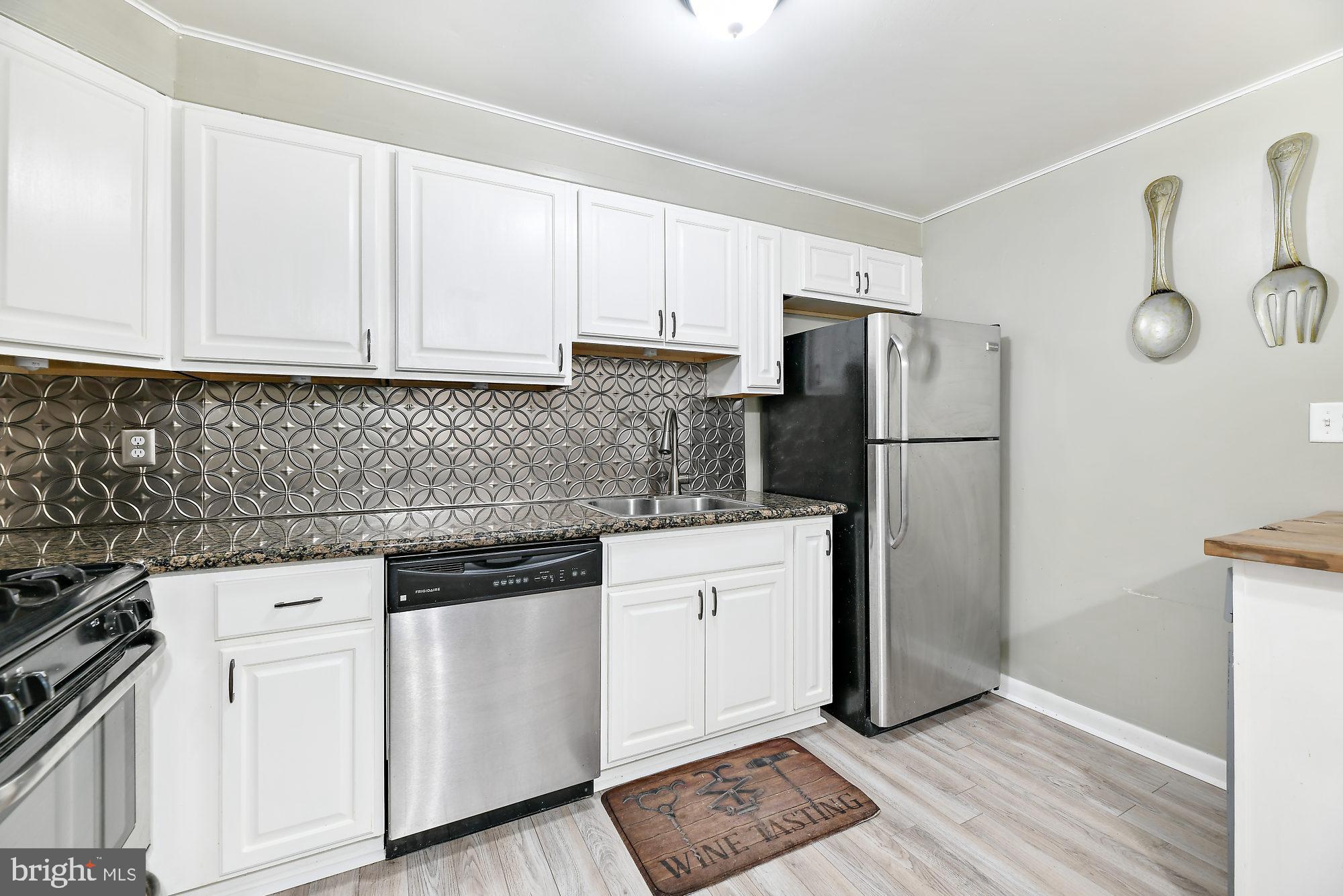 8161 Mid Haven Road Baltimore, MD 21222 - Photo 10 of 28