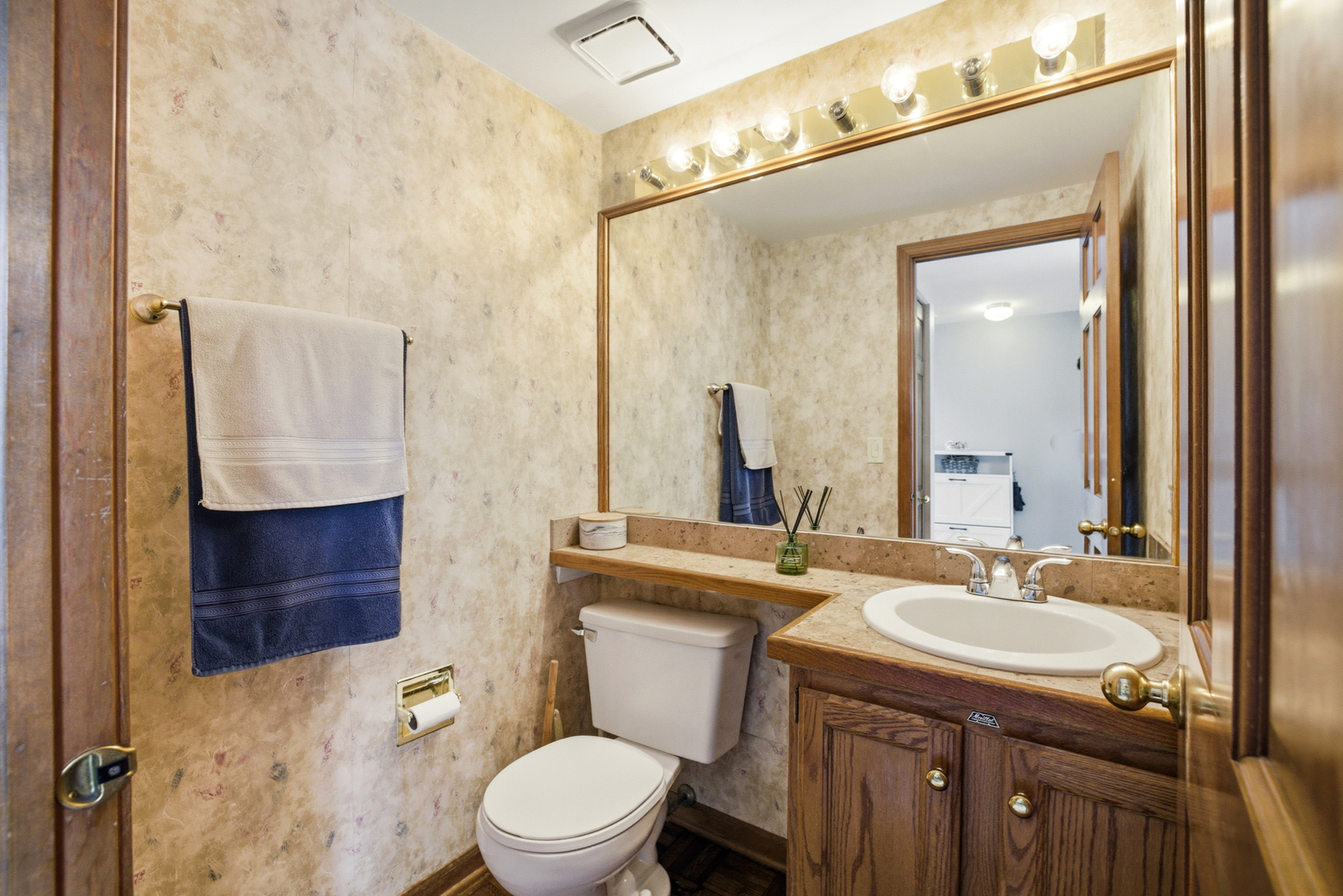 36106 North Springbrook Lane Gurnee, IL 60031 - Photo 14 of 27 a bathroom with a sink a toilet and shower