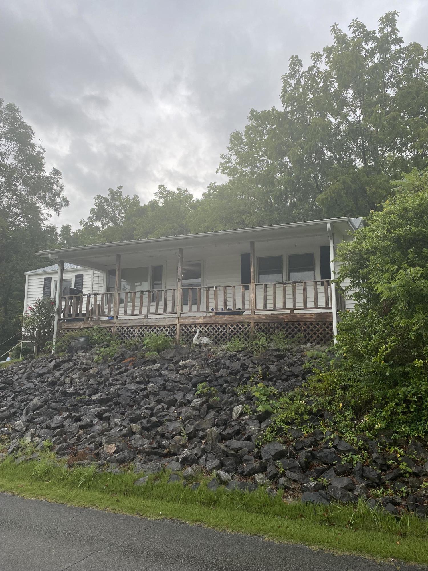 427 Wykle Road Greeneville, TN 37743 - Photo 2 of 16 IMG_3694