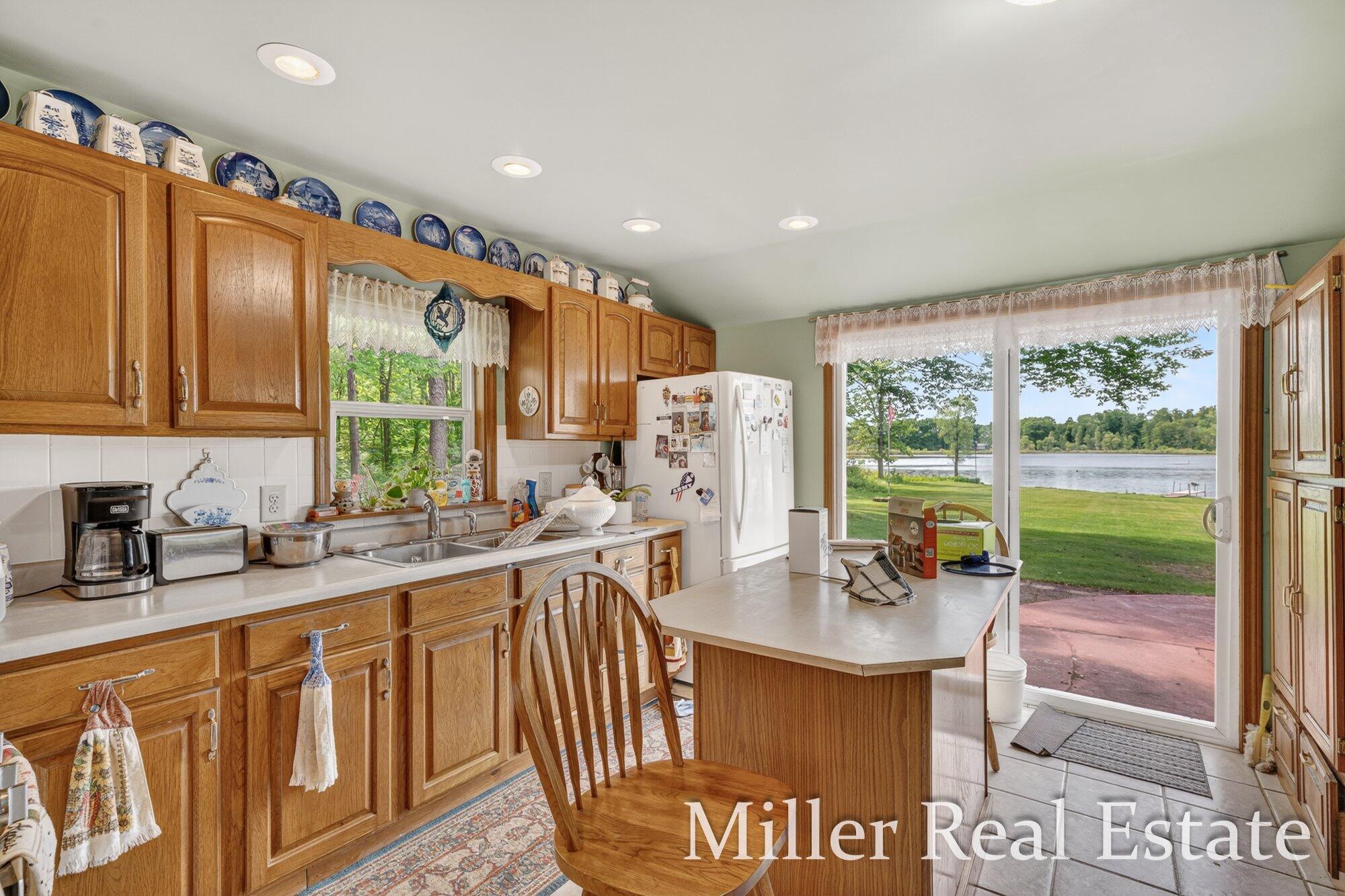 2801 Lower Lake Road Hastings, MI 49058 - Photo 5 of 55 09-WM2801lowerlake-15