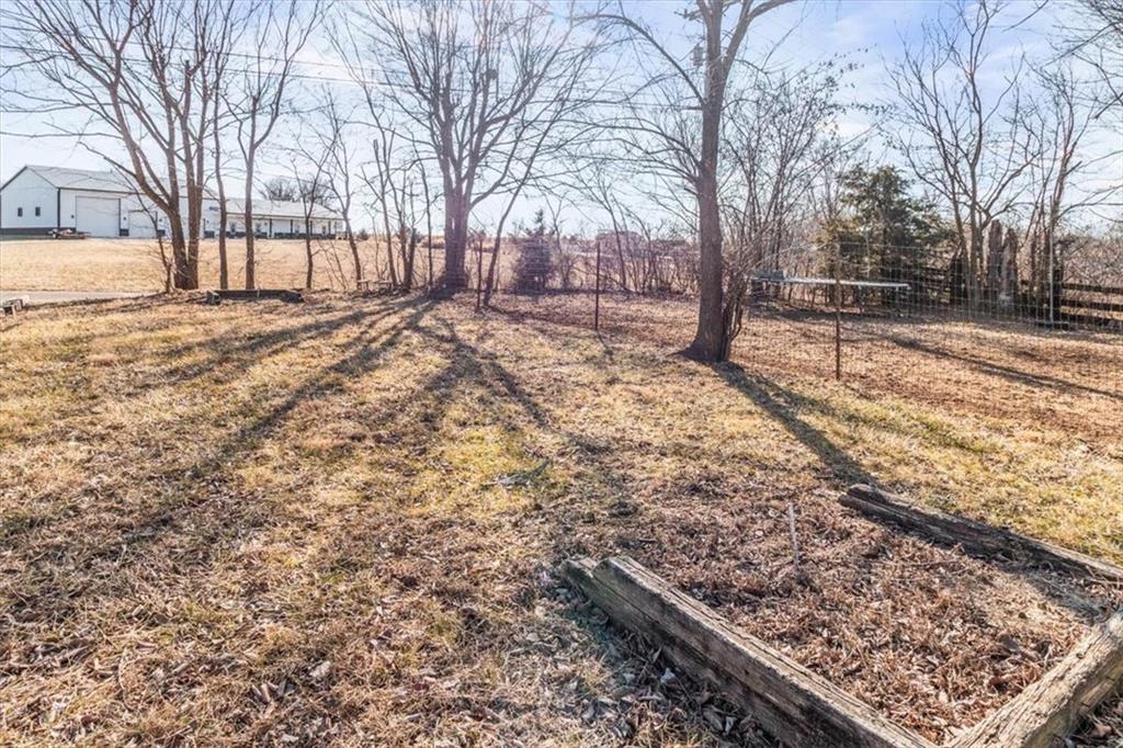 38708 East Hudson Road Oak Grove, MO 64075 - Photo 27 of 29