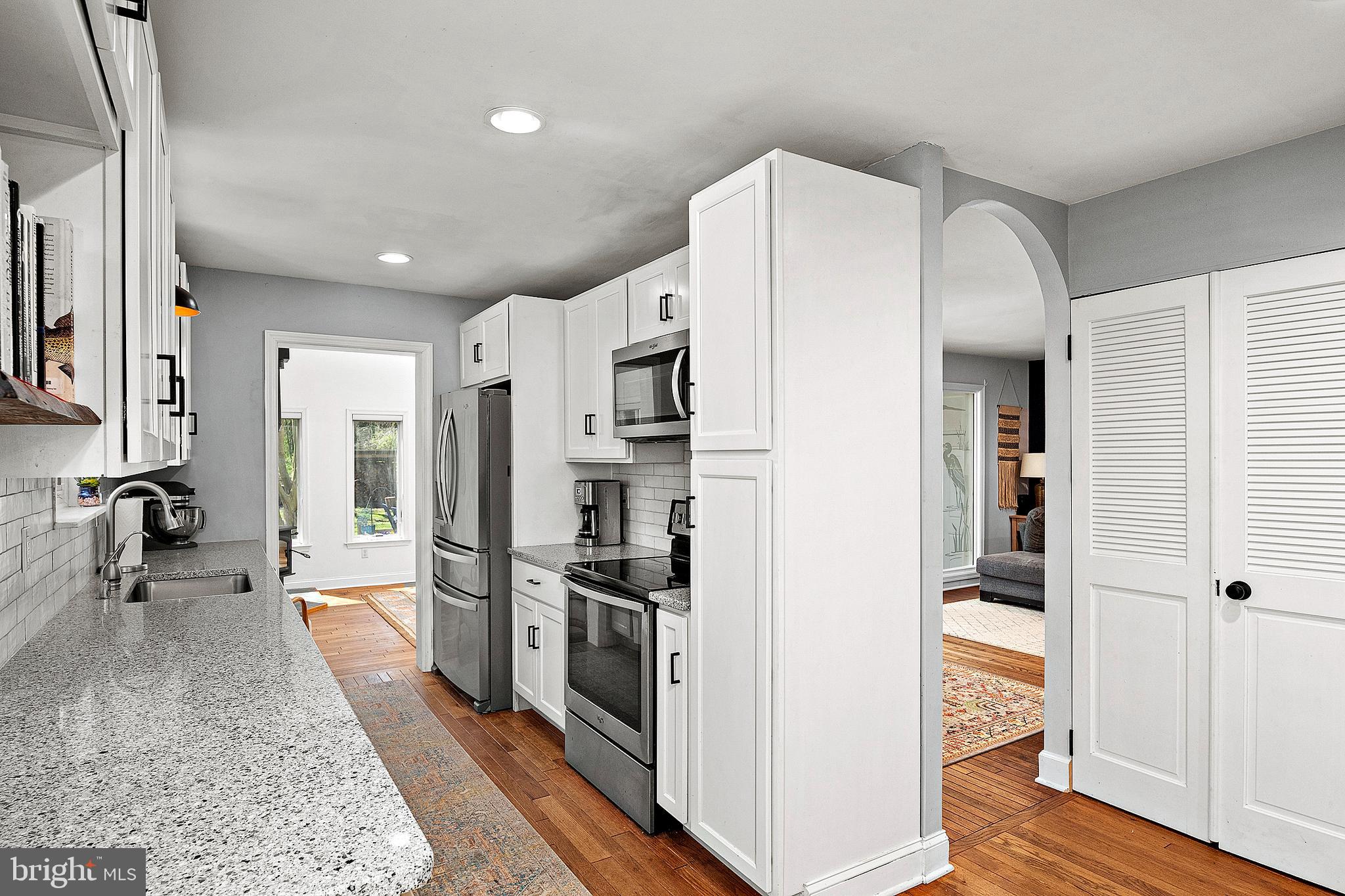 403 Kentmorr Road Stevensville, MD 21666 - Photo 11 of 41 Kitchen (alt view)