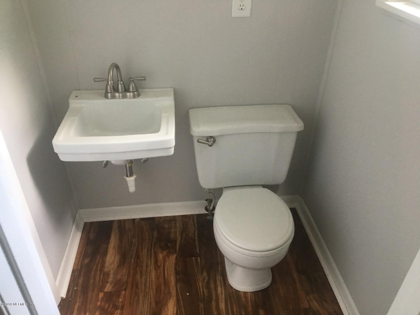 7041 Gatorbone Road Keystone Heights, FL 32656 - Photo 11 of 15 11) Half-Bath