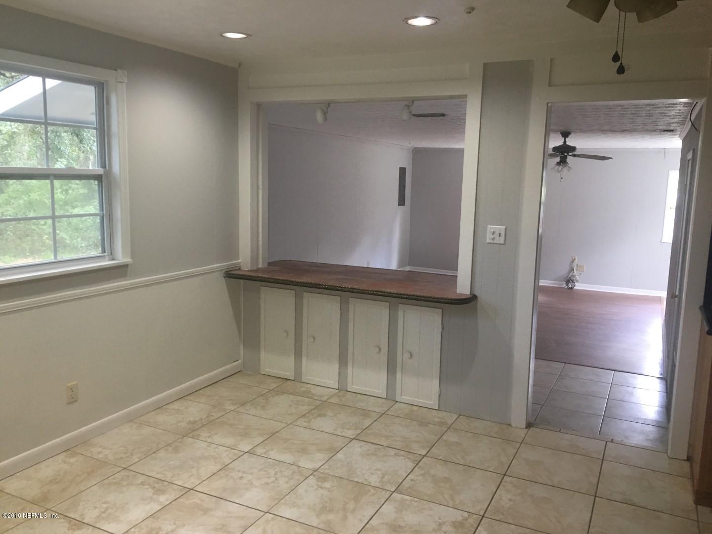 7041 Gatorbone Road Keystone Heights, FL 32656 - Photo 8 of 15 08) Dining Area