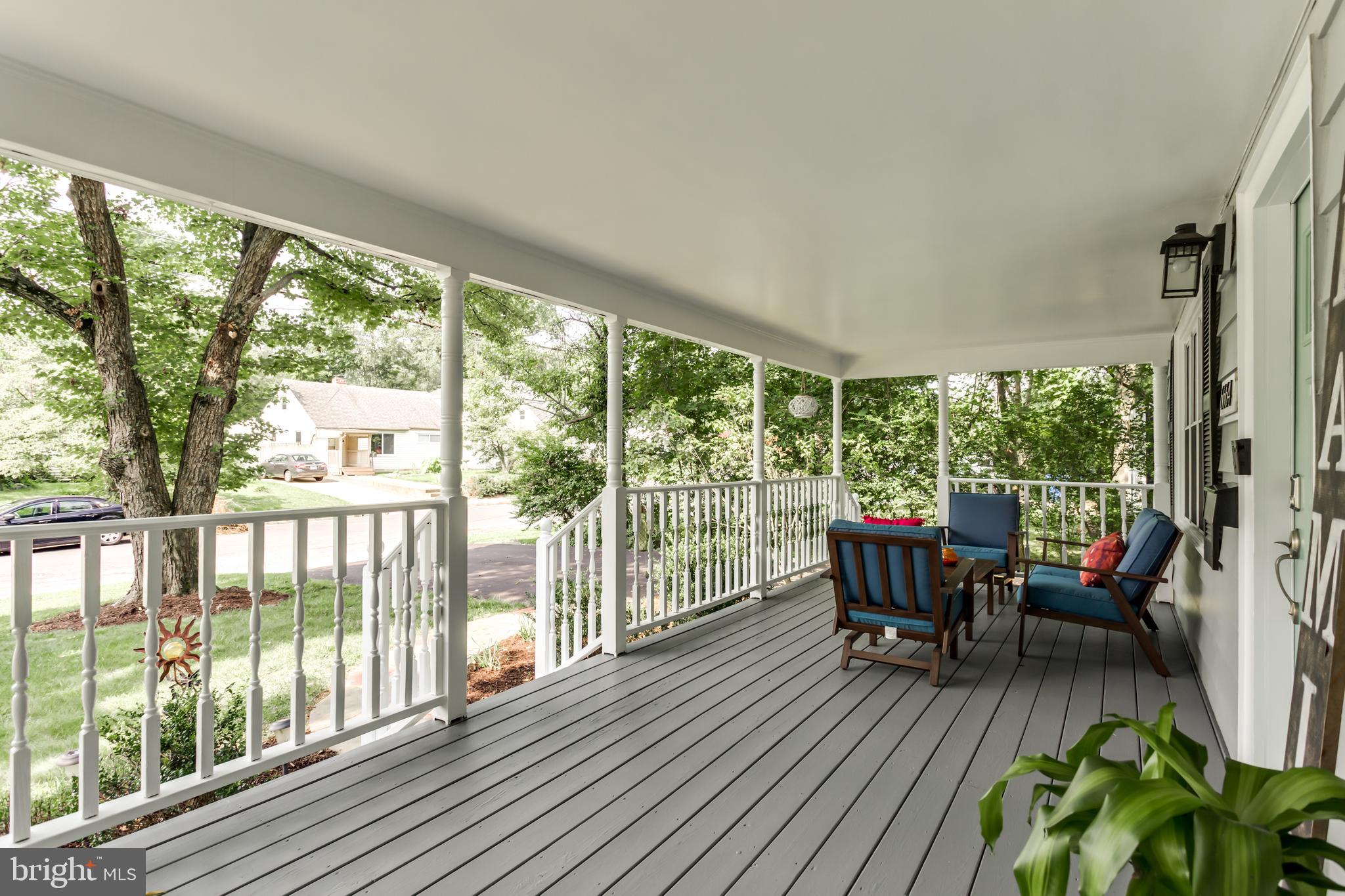 6664 Barrett Road Falls Church, VA 22042 - Photo 4 of 60 Sit Back and Relax