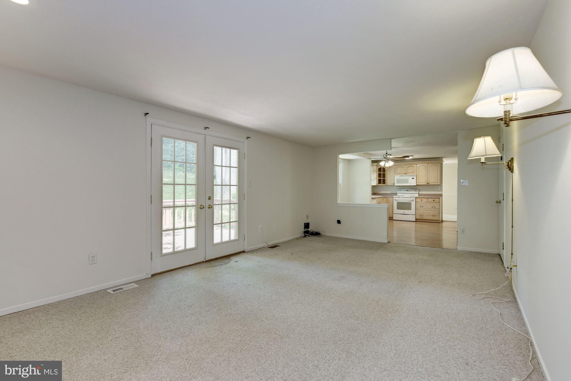5765 Heming Avenue Springfield, VA 22151 - Photo 11 of 30 Family Room