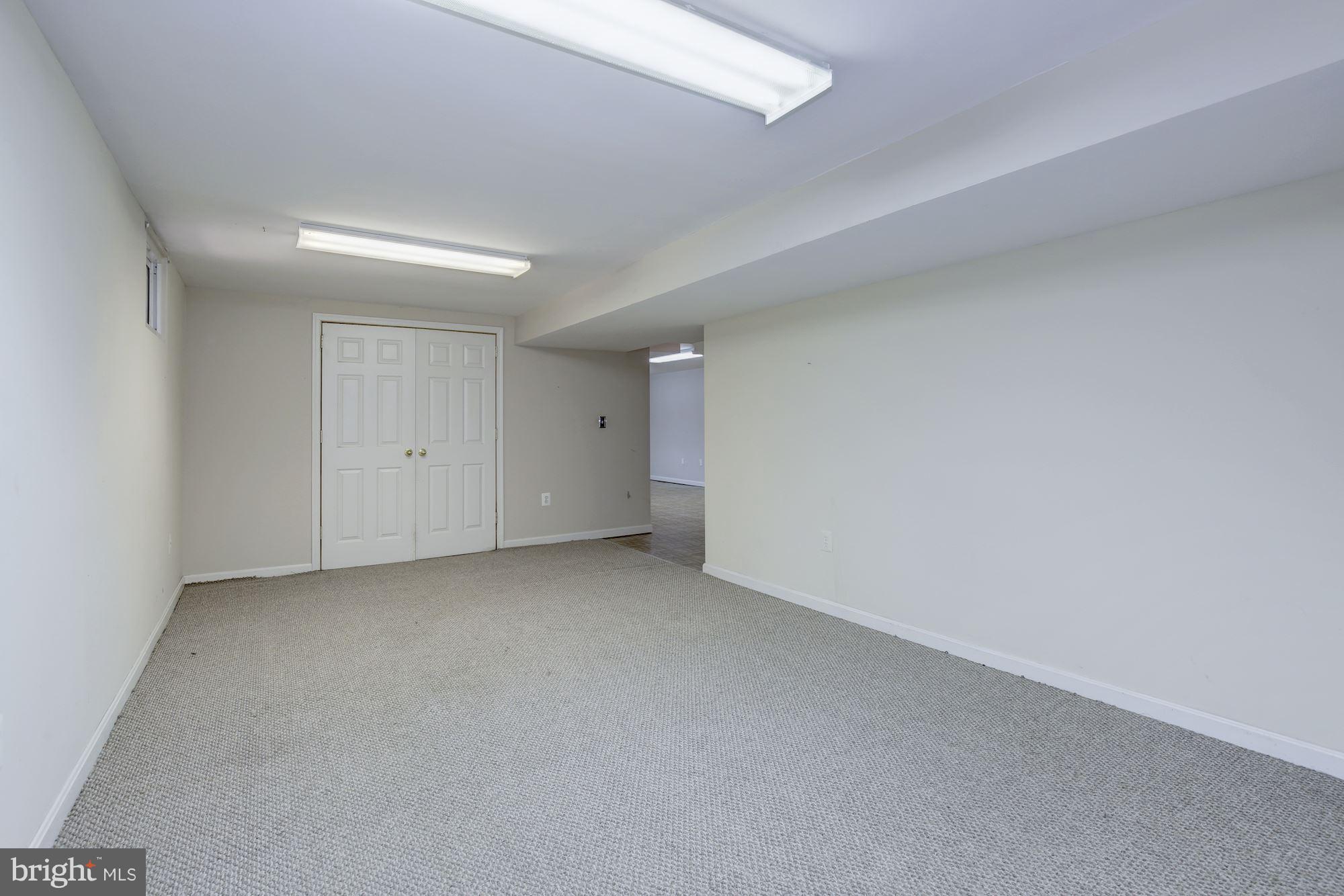 5765 Heming Avenue Springfield, VA 22151 - Photo 26 of 30 Interior (General)