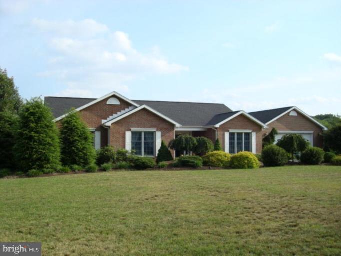 270 Ridgeview Drive Berkeley Springs, WV 25411 - Photo 1 of 30 Exterior (Main)