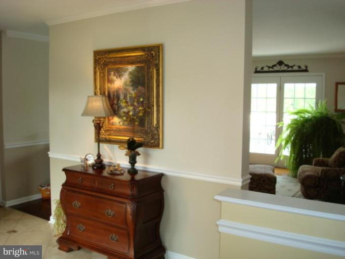 270 Ridgeview Drive Berkeley Springs, WV 25411 - Photo 13 of 30 Entrance / Foyer