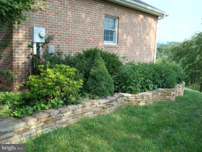 270 Ridgeview Drive Berkeley Springs, WV 25411 - Photo 15 of 30 Exterior #2
