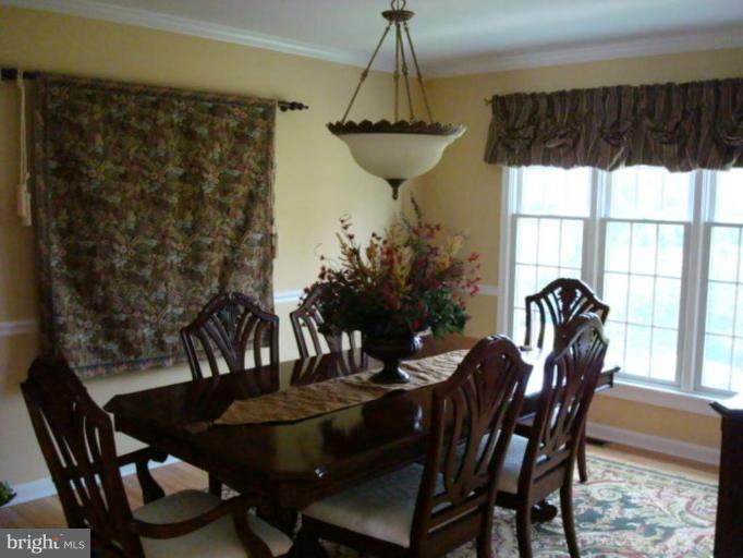270 Ridgeview Drive Berkeley Springs, WV 25411 - Photo 7 of 30 Dining Room