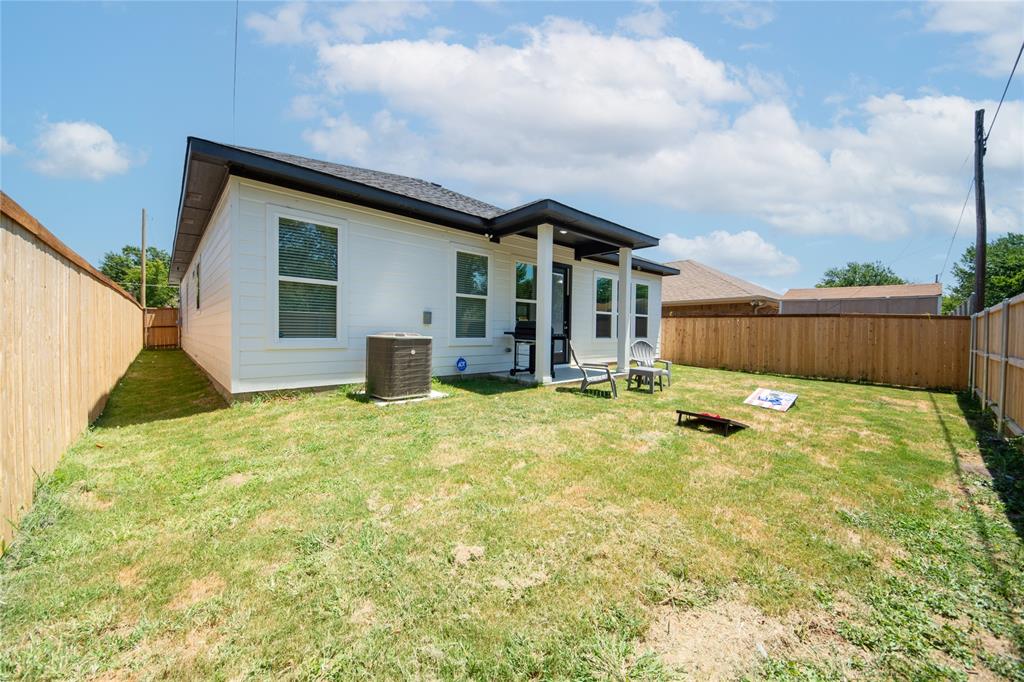 1838 Life Avenue Dallas, TX 75212 - Photo 17 of 17 Backyard