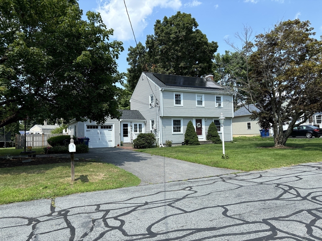 60 Linden Road Seekonk, MA 02771 - Photo 3 of 17 Gallery Image 3