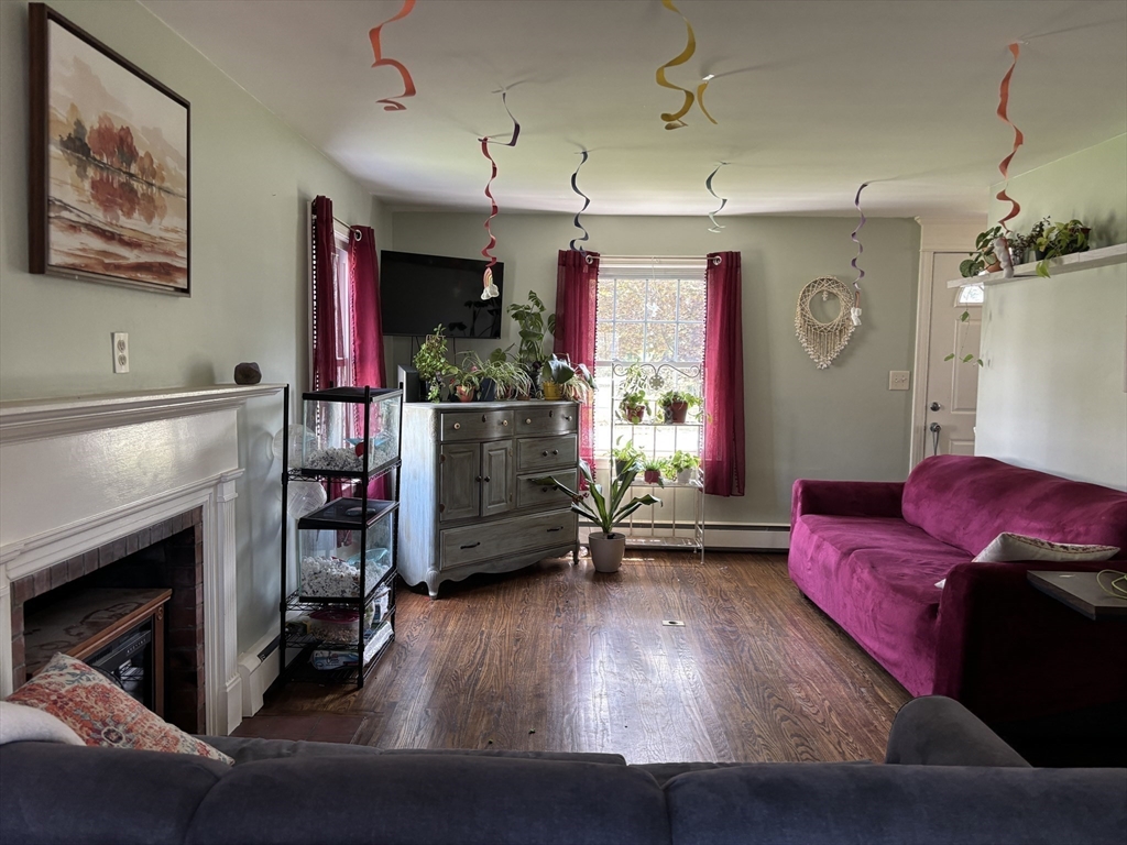 60 Linden Road Seekonk, MA 02771 - Photo 6 of 17 Gallery Image 6
