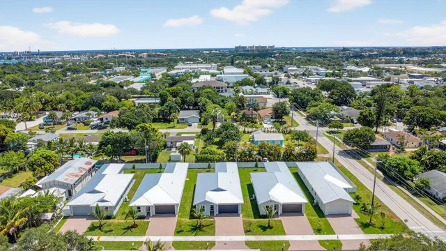 $799,000 | 611 North Loxahatchee Drive, Jupiter, FL 33458