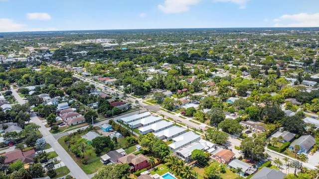 $799,000 | 611 North Loxahatchee Drive, Jupiter, FL 33458