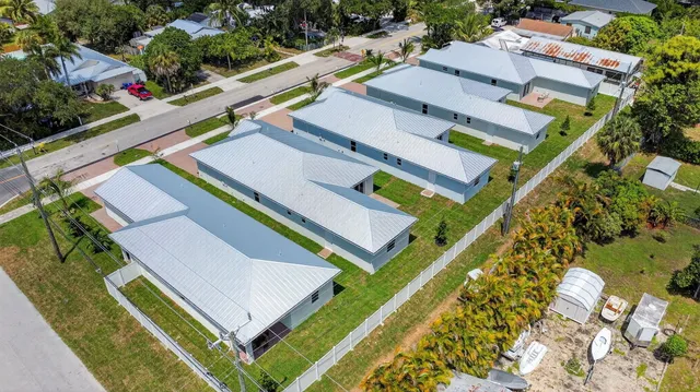 $799,000 | 611 North Loxahatchee Drive, Jupiter, FL 33458