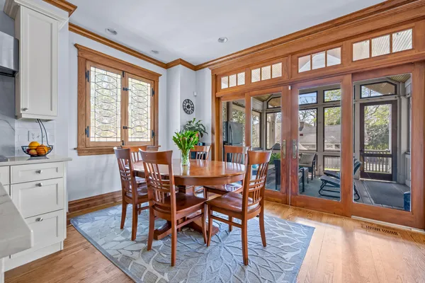 $2,150,000 | 939 Ashland Avenue, Wilmette, IL 60091
