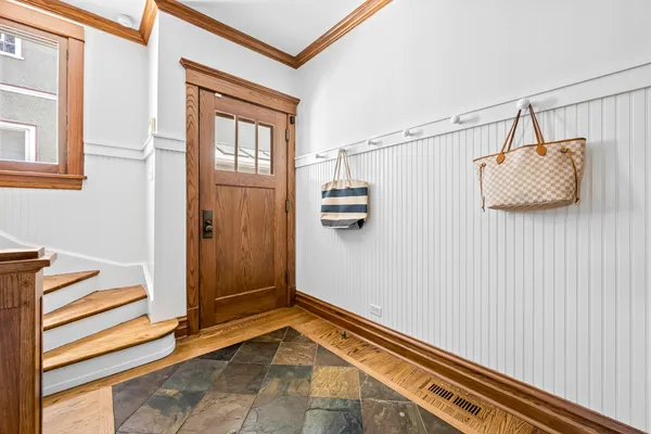 $2,150,000 | 939 Ashland Avenue, Wilmette, IL 60091